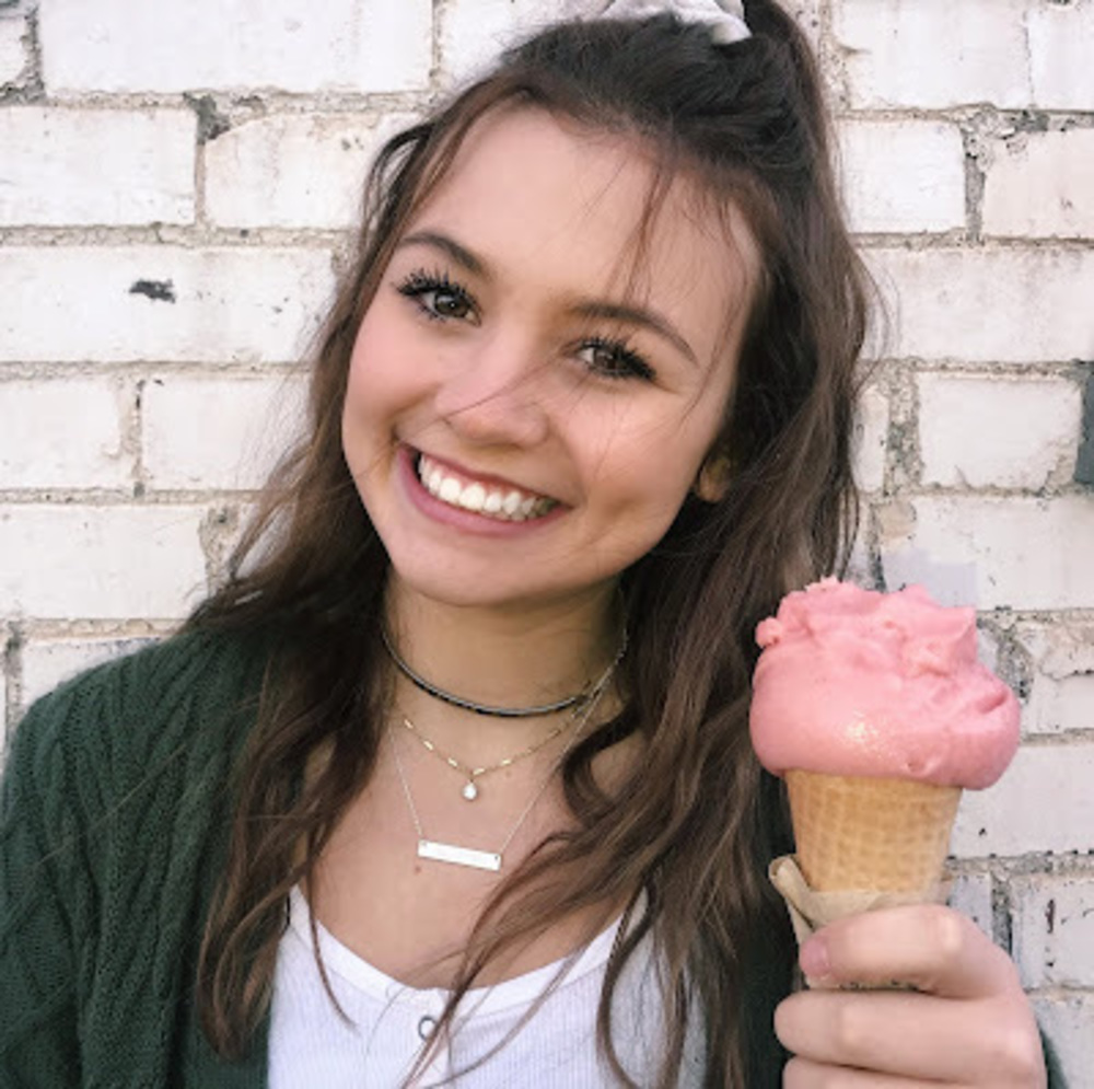 Meet your Posher, Emilie